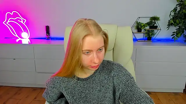 Alina Blonde online show from February 2026 06:40:02 AM