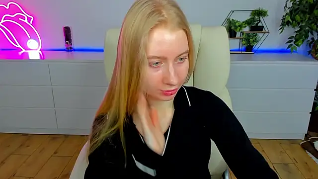 Alina Blonde online show from February 2026 06:36:02 AM