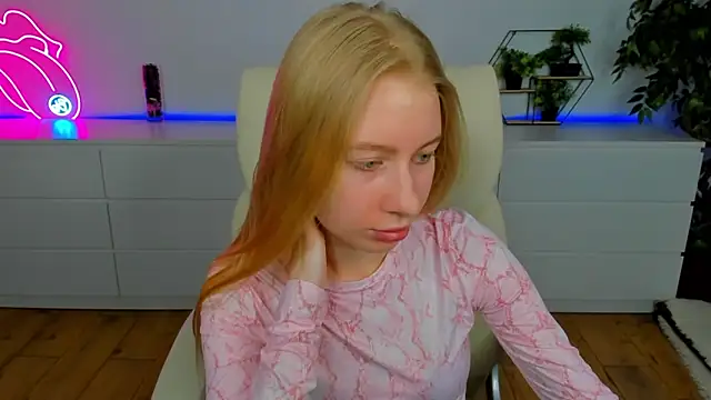 Alina Blonde online show from March 2026 06:32:01 AM