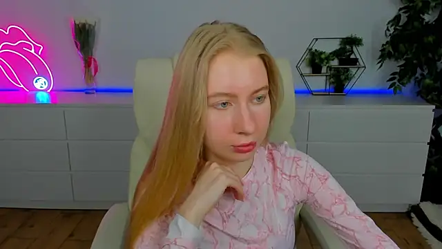 Alina Blonde online show from March 2026 06:39:01 AM