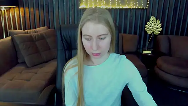 Alina Blonde online show from March 2026 08:30:01 AM