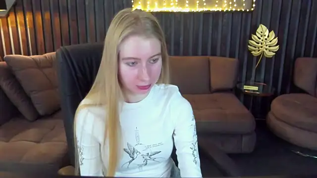 Alina Blonde online show from March 2026 06:41:02 AM