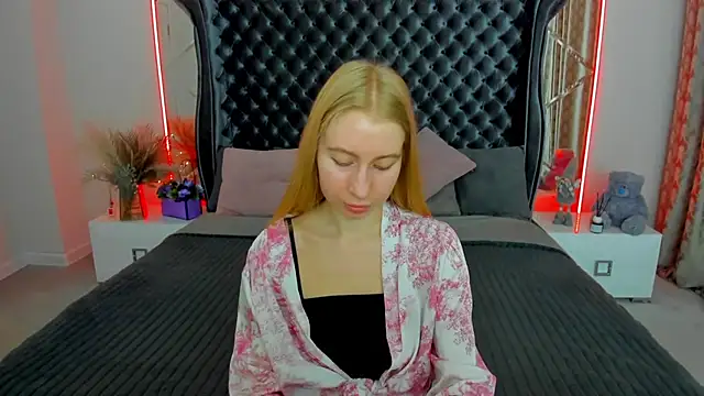 Alina Blonde online show from June 2026 05:38:02 AM