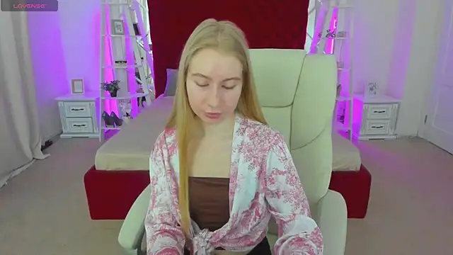 Alina Blonde online show from June 2026 05:42:02 AM