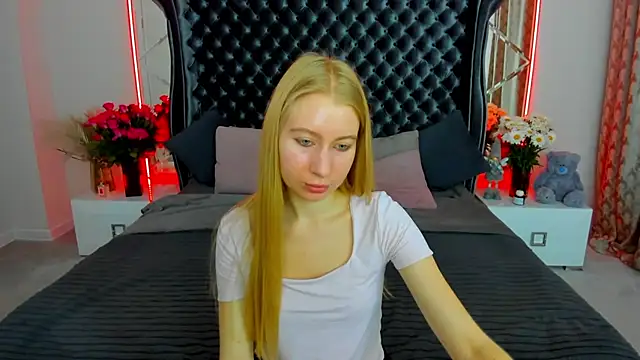 Alina Blonde online show from June 2026 05:56:01 AM