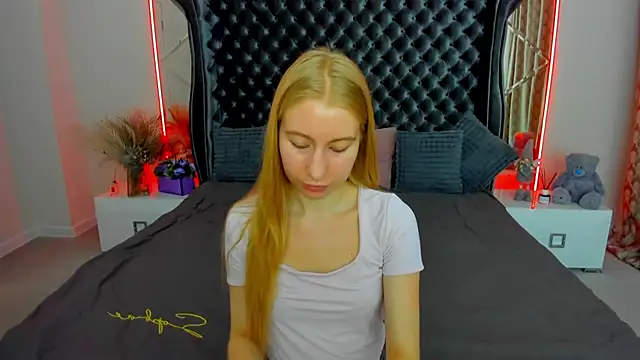 Alina Blonde online show from July 2026 05:35:01 AM