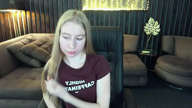 Alina Blonde online show from July 2026 07:34:02 AM