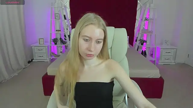 Alina Blonde online show from July 2026 05:34:01 AM