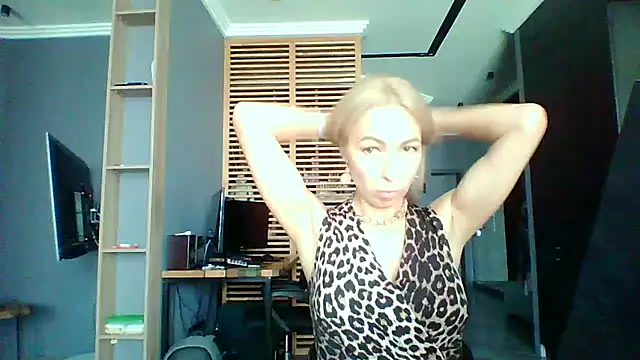 Ivvona online show from July 2026 01:10:02 PM