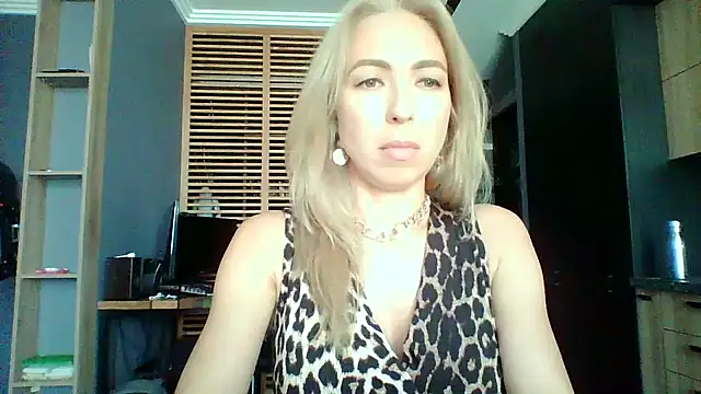 Ivvona online show from July 2026 02:13:01 PM