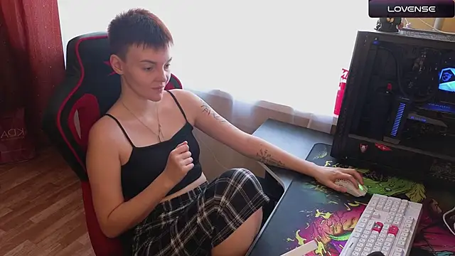 KrisNeal online show from September 2025 08:49:01 AM