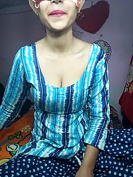 Snapshot of Hotcp6 chatting on February 2026 05:34:02 AM Hotcp6 online show from February 2026 05:34:02 AM