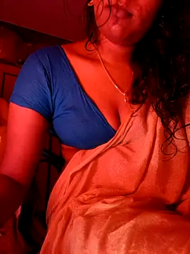 Snapshot of Tamil_Kavitha chatting on April 2026 04:42:02 PM Tamil Kavitha online show from April 2026 04:42:02 PM