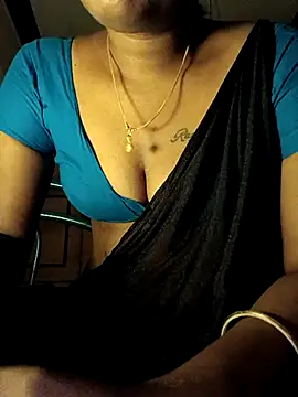 Snapshot of Tamil_Kavitha chatting on April 2026 05:10:02 PM Tamil Kavitha online show from April 2026 05:10:02 PM