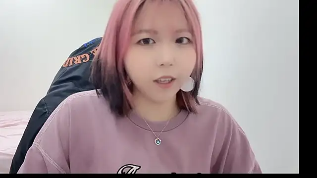 Snapshot of piffydream chatting on October 2025 08:29:01 AM piffydream online show from October 2025 08:29:01 AM