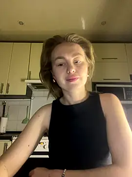 MartaLuna  online show from December 2025 08:04:02 PM