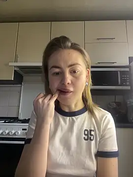 MartaLuna  online show from February 2026 10:47:02 AM