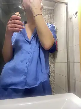 Snapshot of MartaLuna_ chatting on March 2026 06:34:01 PM MartaLuna online show from March 2026 06:34:01 PM