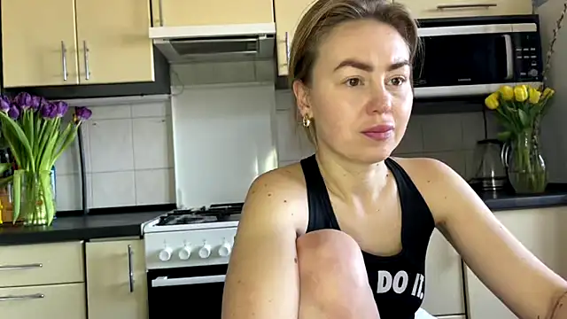 Snapshot of MartaLuna_ chatting on March 2026 10:30:01 AM MartaLuna online show from March 2026 10:30:01 AM