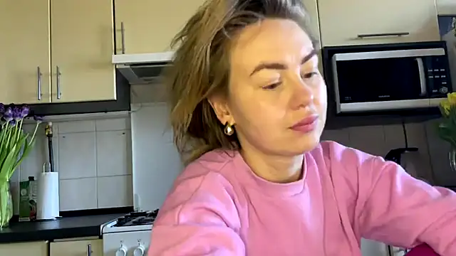 Snapshot of MartaLuna_ chatting on March 2026 10:54:01 AM MartaLuna online show from March 2026 10:54:01 AM