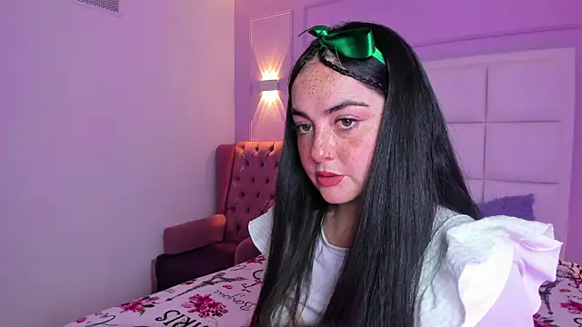 Ashleypetit online show from June 2026 12:53:02 PM