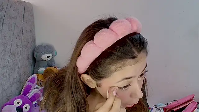 kimmy vegga2 online show from October 2025 02:48:01 PM