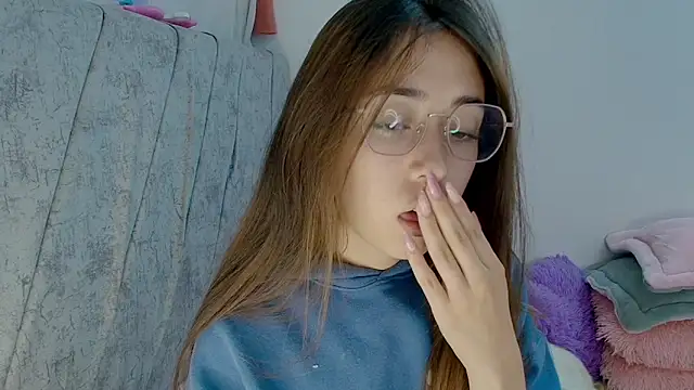 kimmy vegga2 online show from October 2025 05:08:02 AM