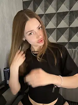 Elizabeth Tay online show from March 2026 08:51:02 AM