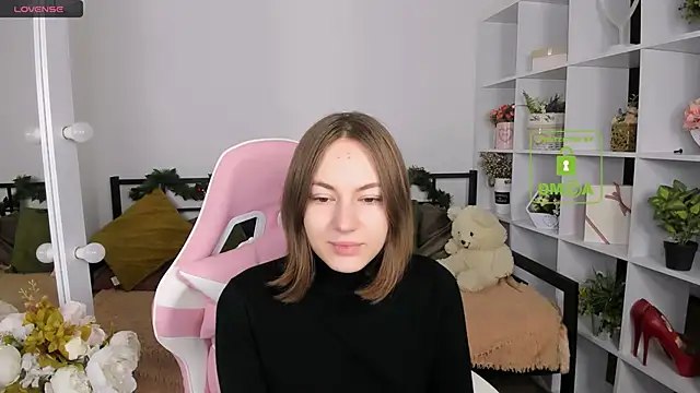 Snapshot of Elma_Lily chatting on December 2025 06:53:02 AM Elma Lily online show from December 2025 06:53:02 AM