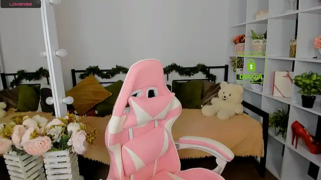 Snapshot of Elma_Lily chatting on December 2025 07:28:02 AM Elma Lily online show from December 2025 07:28:02 AM