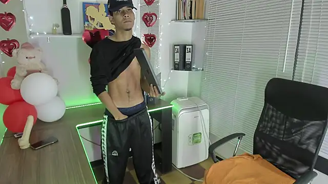 xxKamadevaxx online show from September 2025 12:51:02 PM