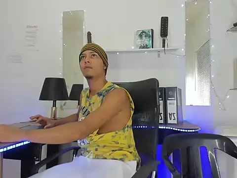 xxKamadevaxx online show from May 2026 12:21:02 PM