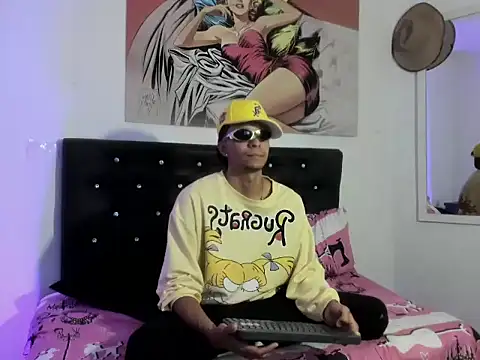 xxKamadevaxx online show from May 2026 12:43:02 PM