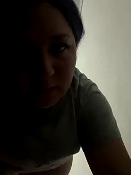 Emma  Fox  online show from September 2025 05:01:02 AM