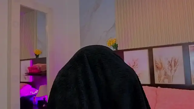 tokyoluu online show from September 2025 12:56:02 AM