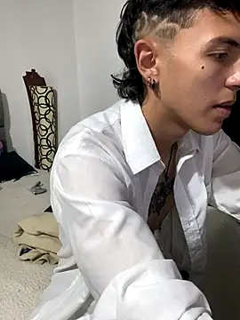 NaytonFreeman online show from September 2025 02:35:02 AM