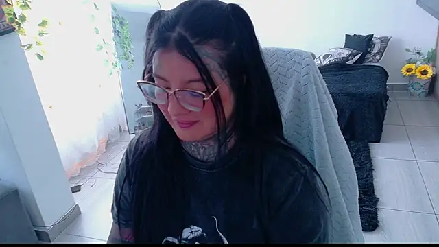 Snapshot of Unatatuada chatting on September 2025 09:05:01 PM Unatatuada online show from September 2025 09:05:01 PM