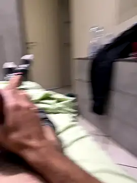 alexbergo87 online show from September 2025 08:11:02 PM