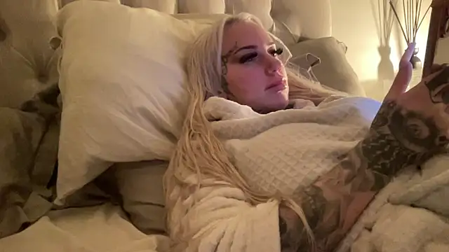 paulinaalatalo online show from March 2026 07:42:02 PM