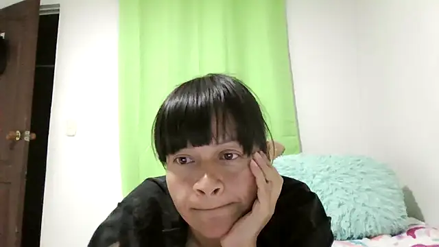 adri89-g online show from May 2026 04:28:01 AM