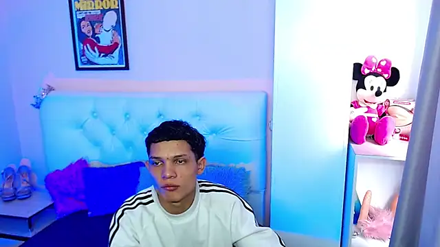 Snapshot of EL_VENEZOLANO_22CM chatting on October 2025 07:09:02 PM EL VENEZOLANO 22CM online show from October 2025 07:09:02 PM