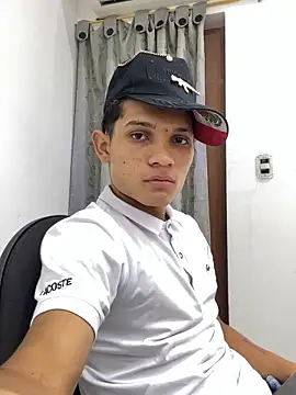 Snapshot of EL_VENEZOLANO_22CM chatting on February 2026 06:20:02 AM EL VENEZOLANO 22CM online show from February 2026 06:20:02 AM