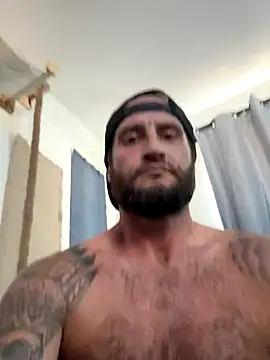 Snapshot of skip69xxx chatting on September 2025 07:14:02 PM skip69xxx online show from September 2025 07:14:02 PM