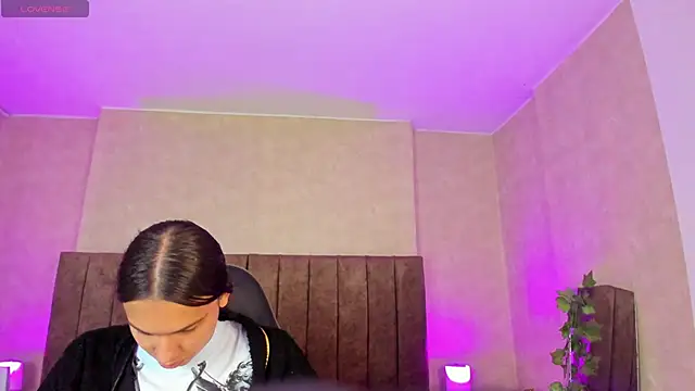 Almaazz online show from September 2025 04:06:02 PM