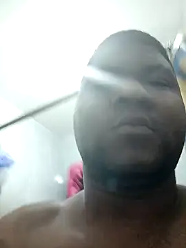 Snapshot of Elsuave28 chatting on September 2025 03:39:02 AM Elsuave28 online show from September 2025 03:39:02 AM