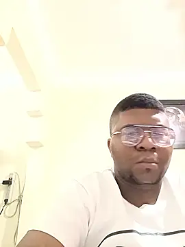 Snapshot of Elsuave28 chatting on January 2026 01:55:02 AM Elsuave28 online show from January 2026 01:55:02 AM