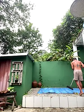 Snapshot of trustes00tribox chatting on November 2025 12:04:01 PM trustes00tribox online show from November 2025 12:04:01 PM