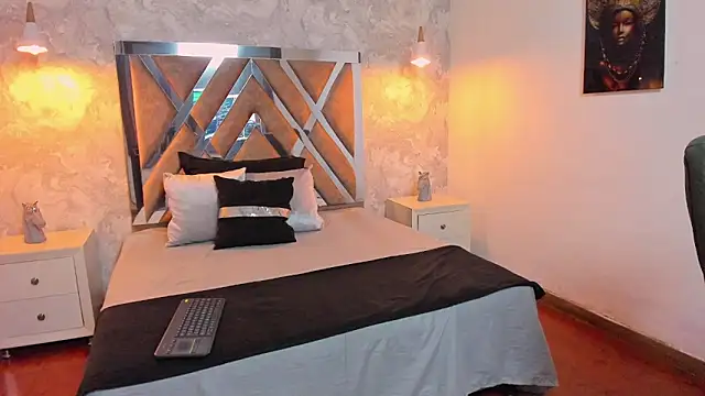 Snapshot of kraven_lust chatting on September 2025 03:08:01 AM kraven lust online show from September 2025 03:08:01 AM