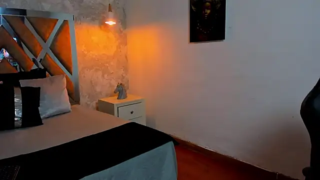 Snapshot of kraven_lust chatting on October 2025 03:06:02 AM kraven lust online show from October 2025 03:06:02 AM