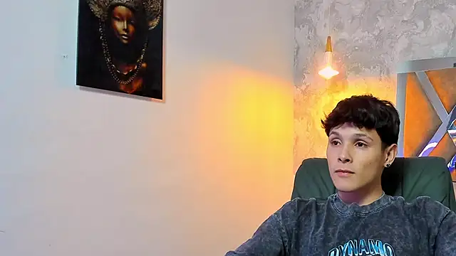 Snapshot of kraven_lust chatting on November 2025 03:01:02 AM kraven lust online show from November 2025 03:01:02 AM